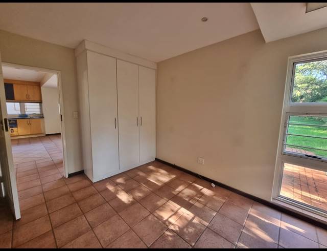 5 BEDROOM HOUSE FOR SALE IN RASLOUW